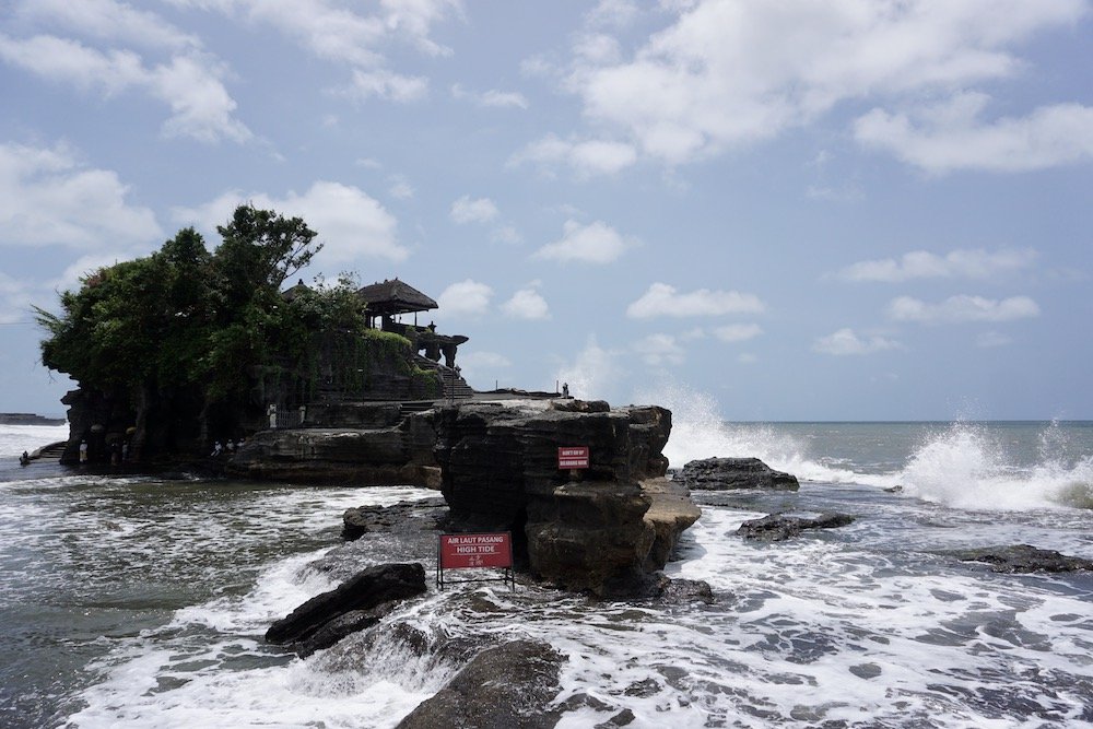 Pura Tanah Lot aan de kust van Bali