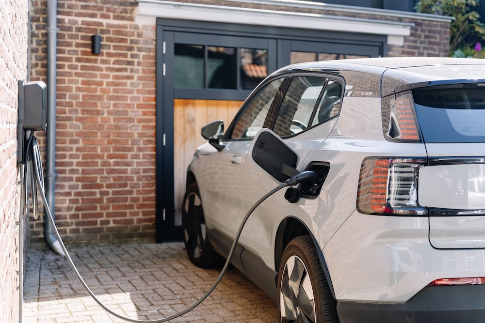 Elektrische auto opladen tijdens een autovakantie